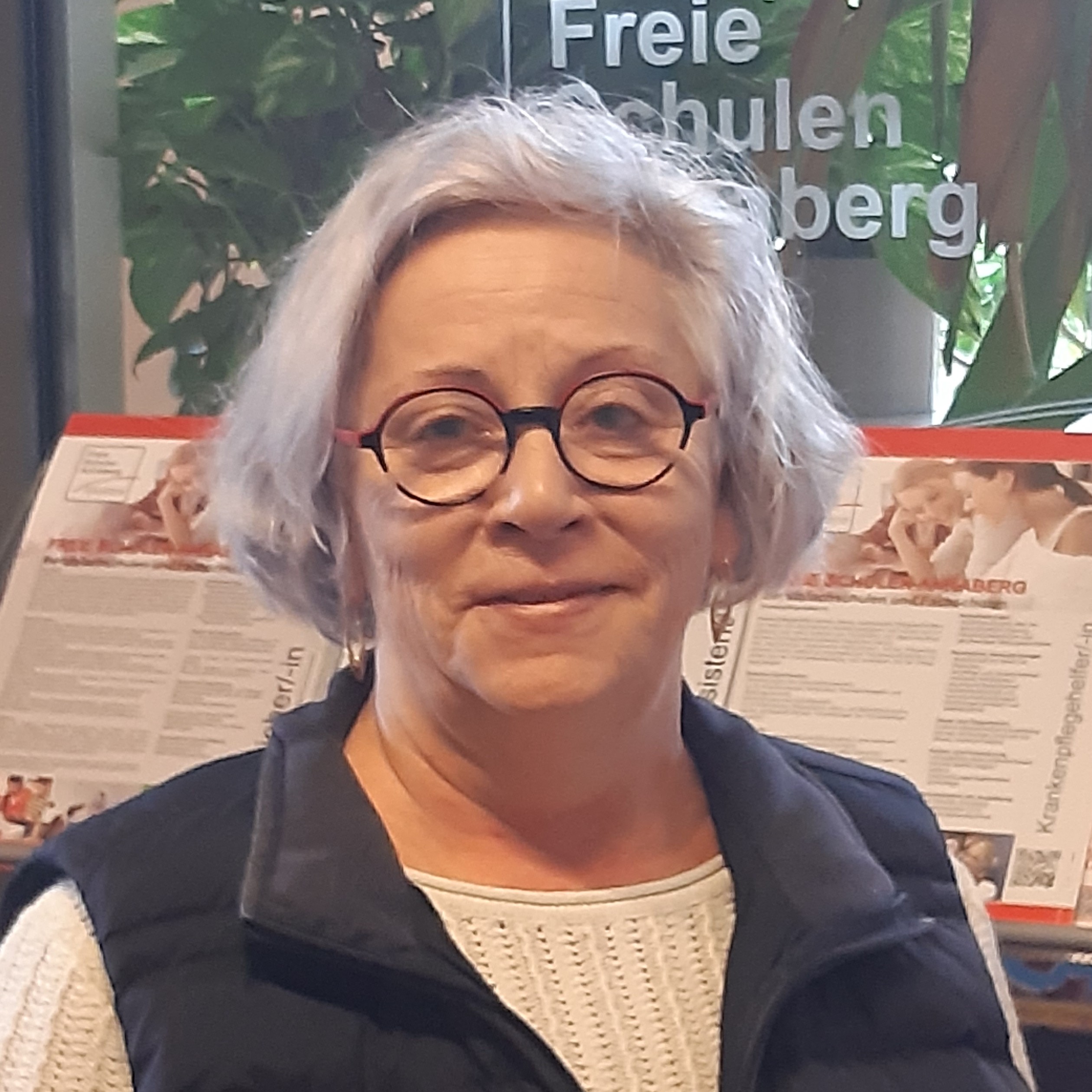 Zien, Gabriela